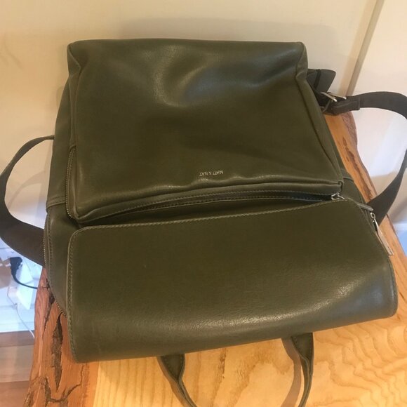 Matt & Nat Paxx backpack - olive green - Picture 3 of 10